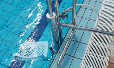 Cadira elevadora piscina